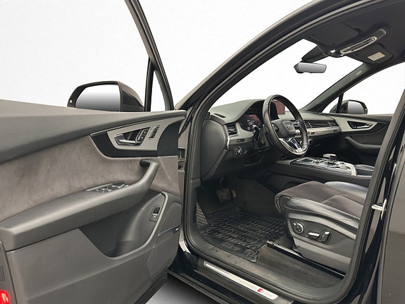 Audi Q7 16 of 30