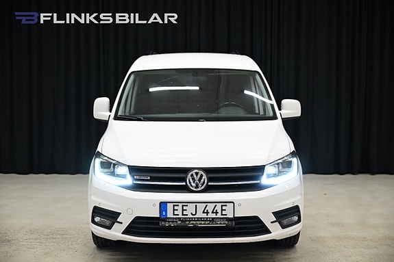 Volkswagen Caddy Maxi 14 of 29
