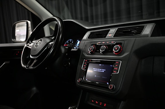 Volkswagen Caddy Maxi 28 of 29