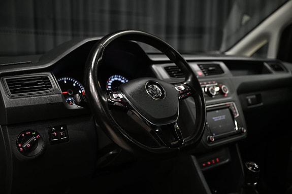 Volkswagen Caddy Maxi 16 of 29