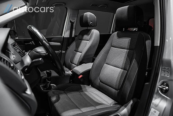 Volkswagen Sharan 22 of 25