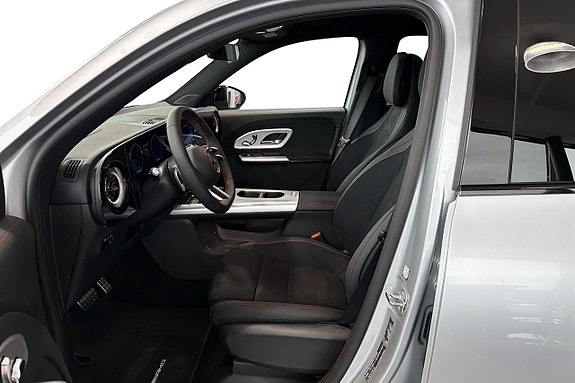 Mercedes-Benz GLB250+ 11 of 12