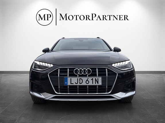 Audi A4 allroad 3 of 5