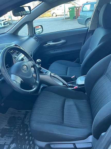 Toyota Auris 6 of 7