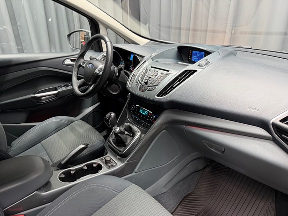 Ford C-Max 10 of 15