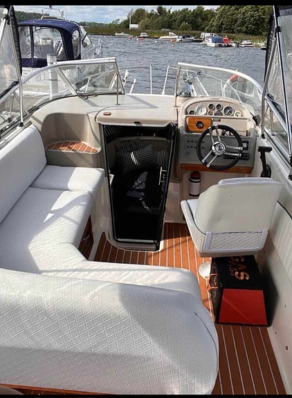 BAYLINER 2655 CIERA SUNBRIDGE 3 of 17