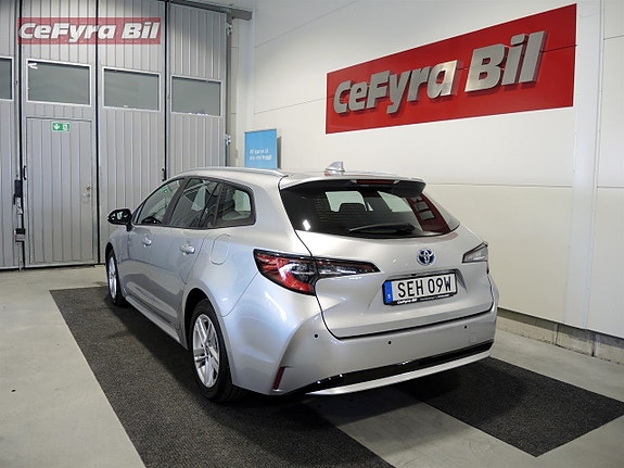 Toyota Corolla 8 of 24