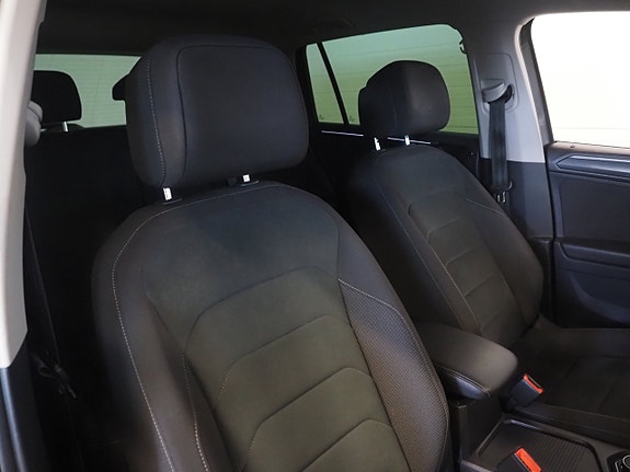 Volkswagen Tiguan 10 of 24