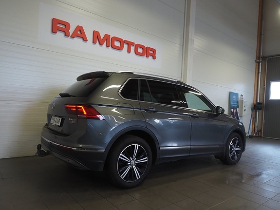 Volkswagen Tiguan 6 of 24