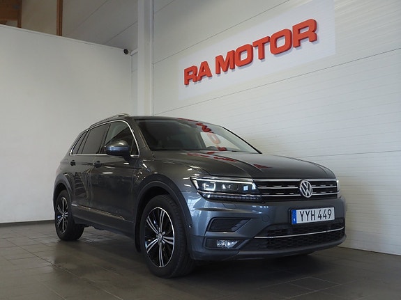 Volkswagen Tiguan 3 of 24