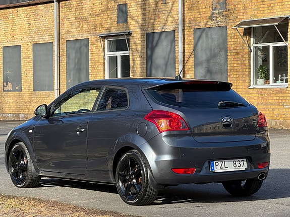 Kia ProCeed 7 of 19