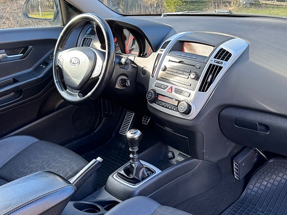 Kia ProCeed 17 of 19