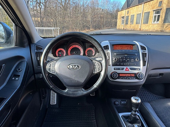 Kia ProCeed 18 of 19