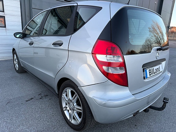 Mercedes-Benz A170 4 of 9