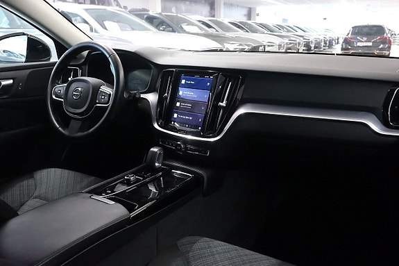 Volvo V60 17 of 22