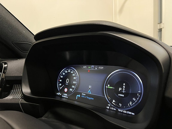 Volvo XC40 19 of 28