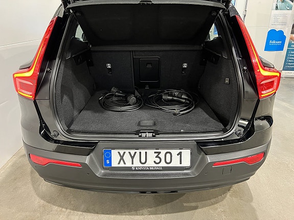 Volvo XC40 11 of 28
