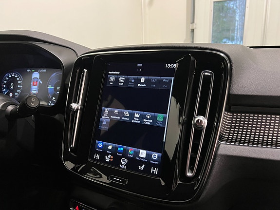Volvo XC40 21 of 28