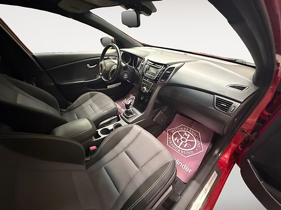 Hyundai i30 14 of 18