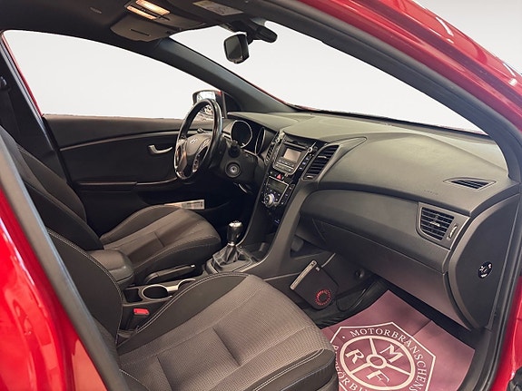 Hyundai i30 10 of 13