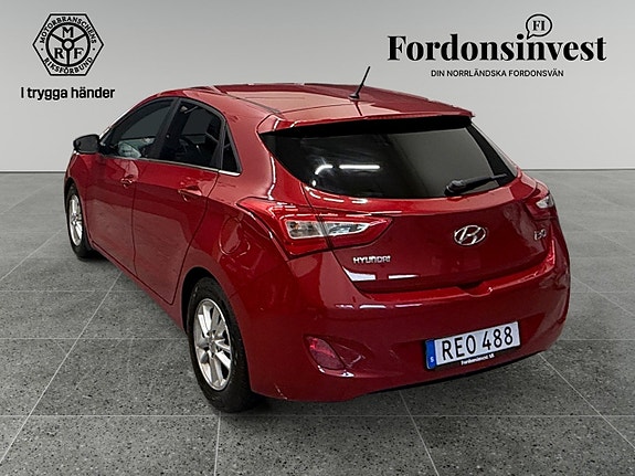 Hyundai i30 3 of 18