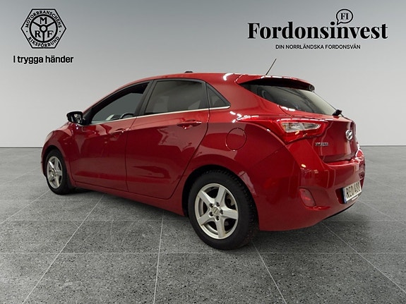 Hyundai i30 4 of 5