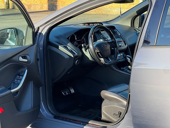 Ford Focus 15 of 26