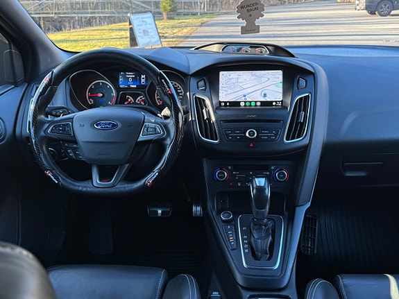 Ford Focus 22 of 26