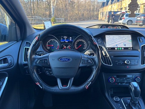 Ford Focus 23 of 26