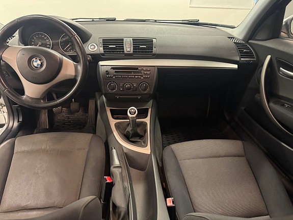BMW 116i 8 of 13