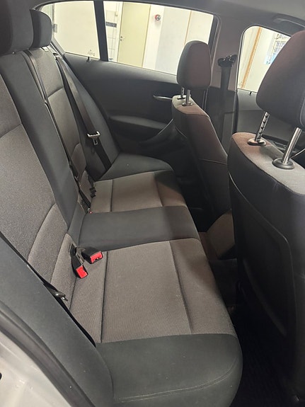 BMW 116i 6 of 13