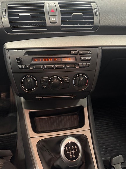 BMW 116i 11 of 13
