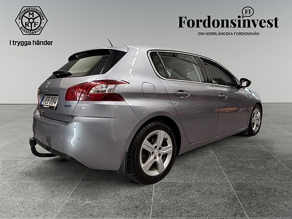Peugeot 308 3 of 5
