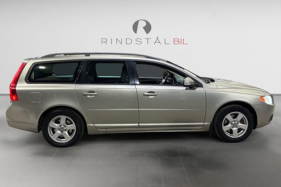 Volvo V70 8 of 17
