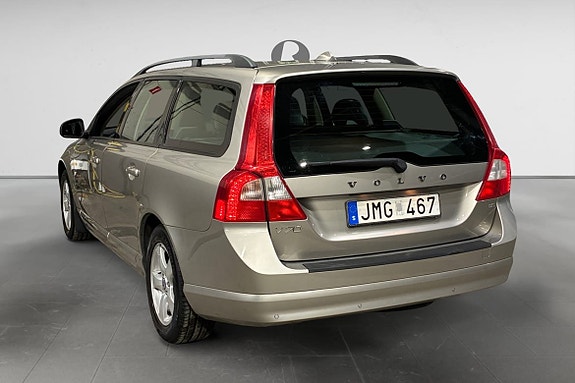 Volvo V70 5 of 17
