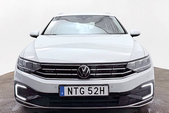 Volkswagen Passat 3 of 5