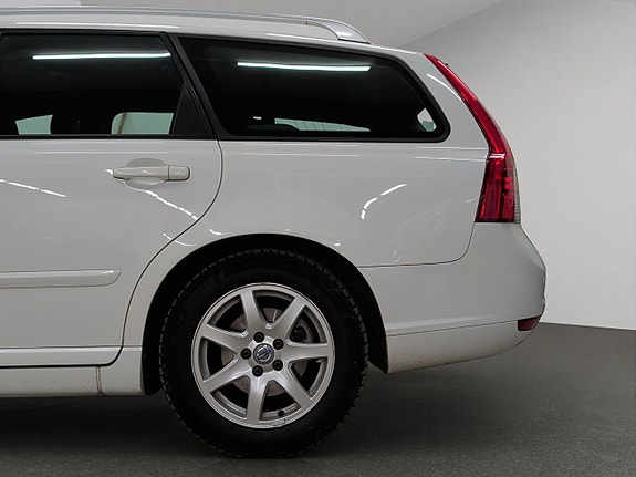 Volvo V50 26 of 28