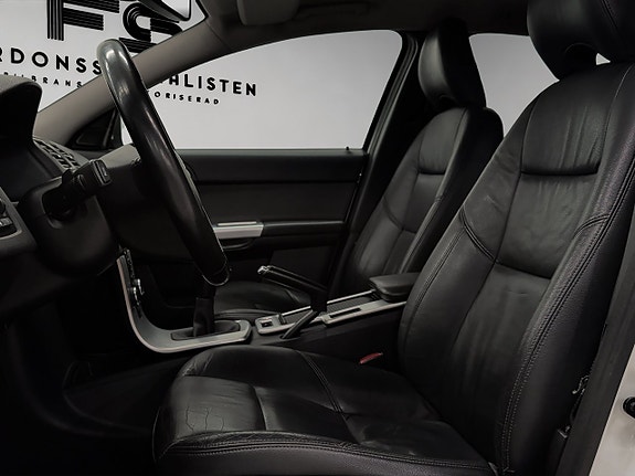 Volvo V50 18 of 28