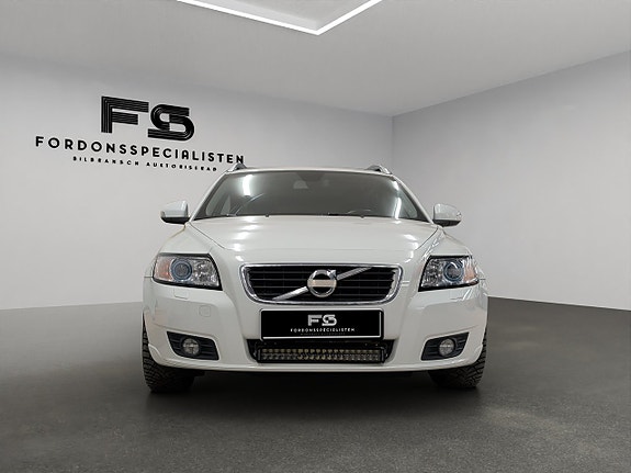 Volvo V50 10 of 28