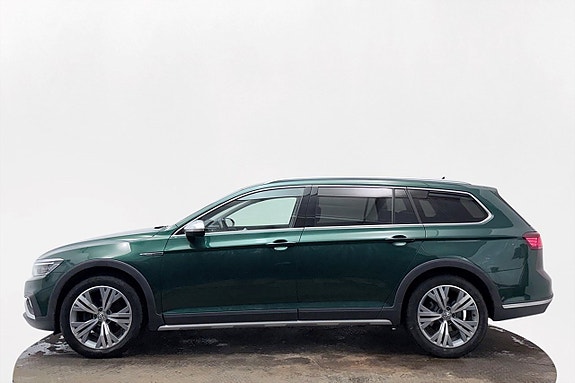 Volkswagen Passat Alltrack 9 of 27