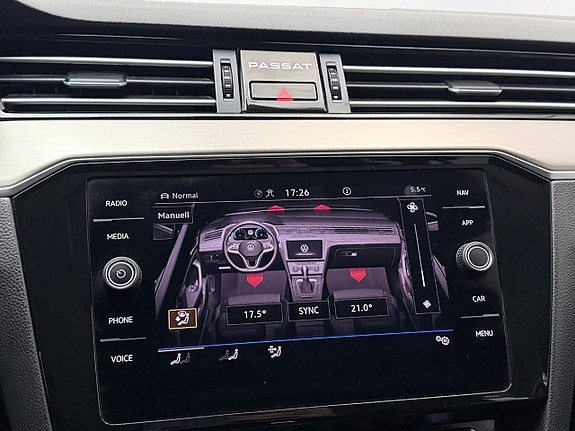 Volkswagen Passat Alltrack 21 of 27