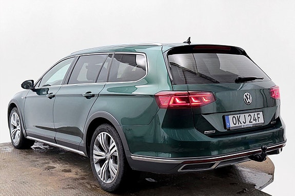 Volkswagen Passat Alltrack 8 of 27