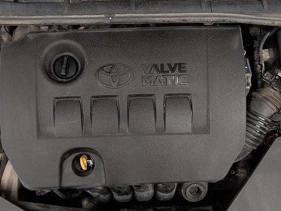 Toyota Avensis 12 of 30