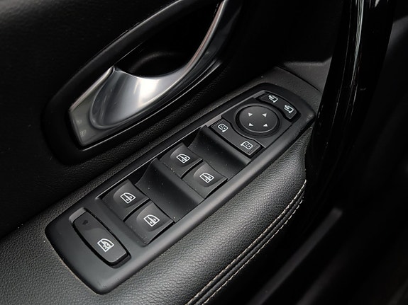 Renault Laguna 19 of 30