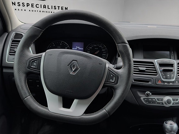 Renault Laguna 21 of 30