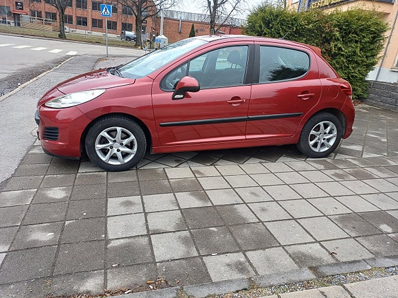 Peugeot 207 9 of 19