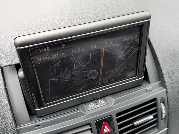 Mercedes-Benz C200 22 of 30