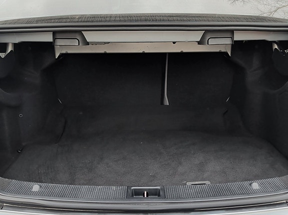 Mercedes-Benz C200 6 of 30