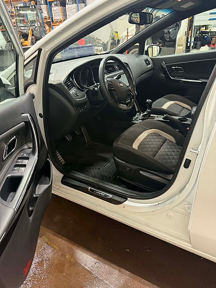 Kia Ceed 7 of 8