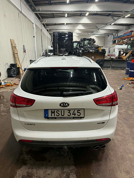 Kia Ceed 3 of 8